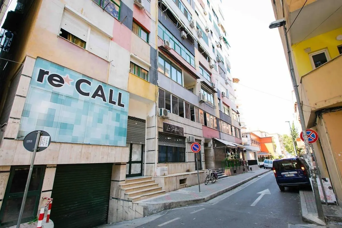 Tirana Yellow Apartment 阿尔巴尼亚