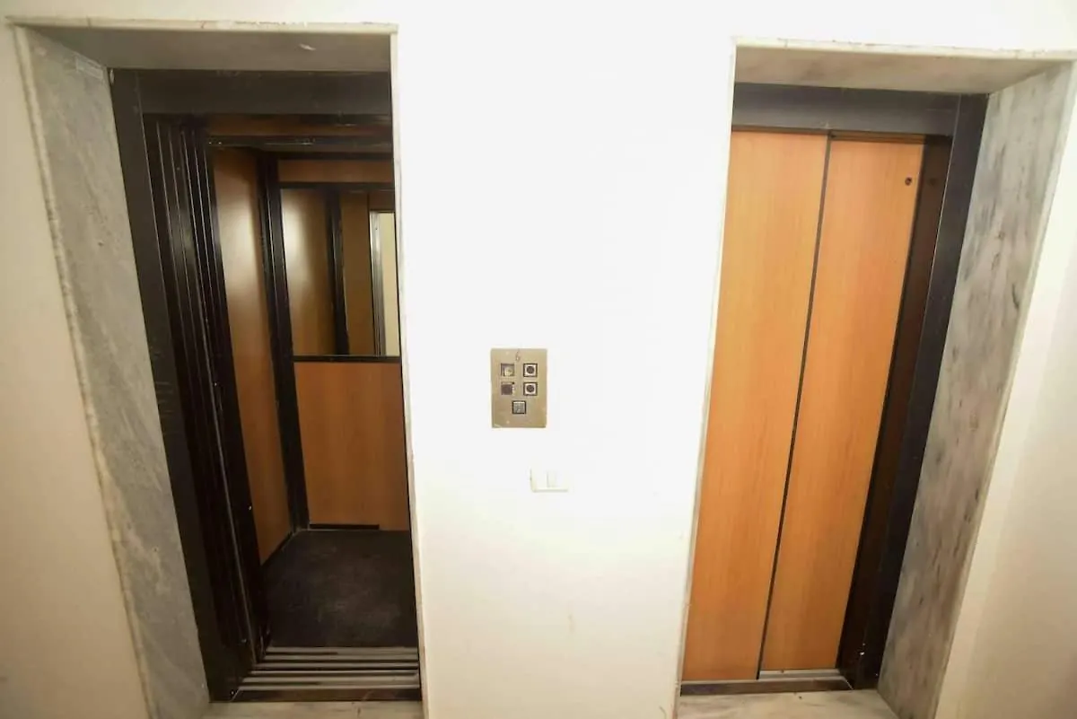 Tirana Yellow Apartment